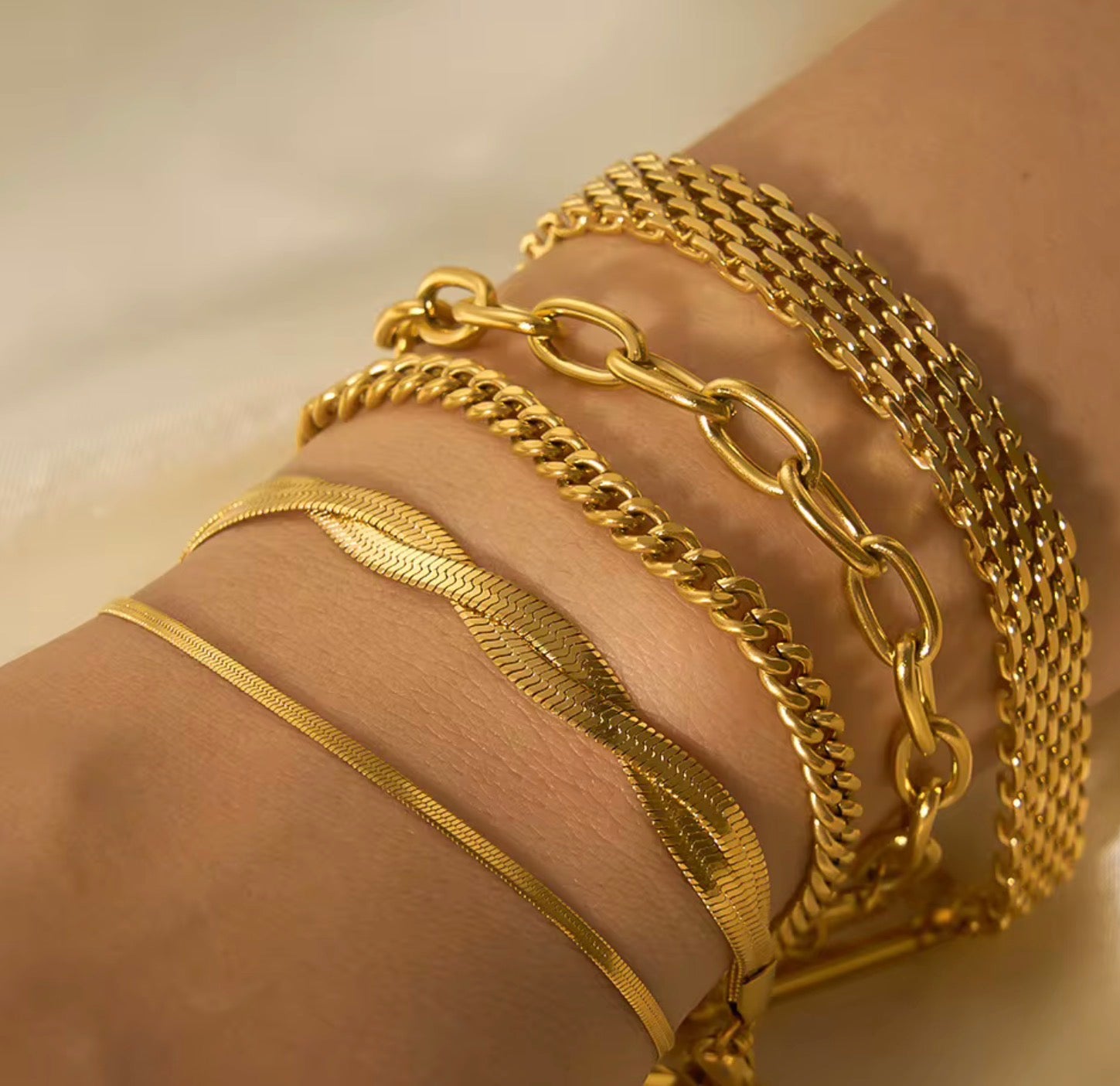 Tarnish-Free Gold Bracelet