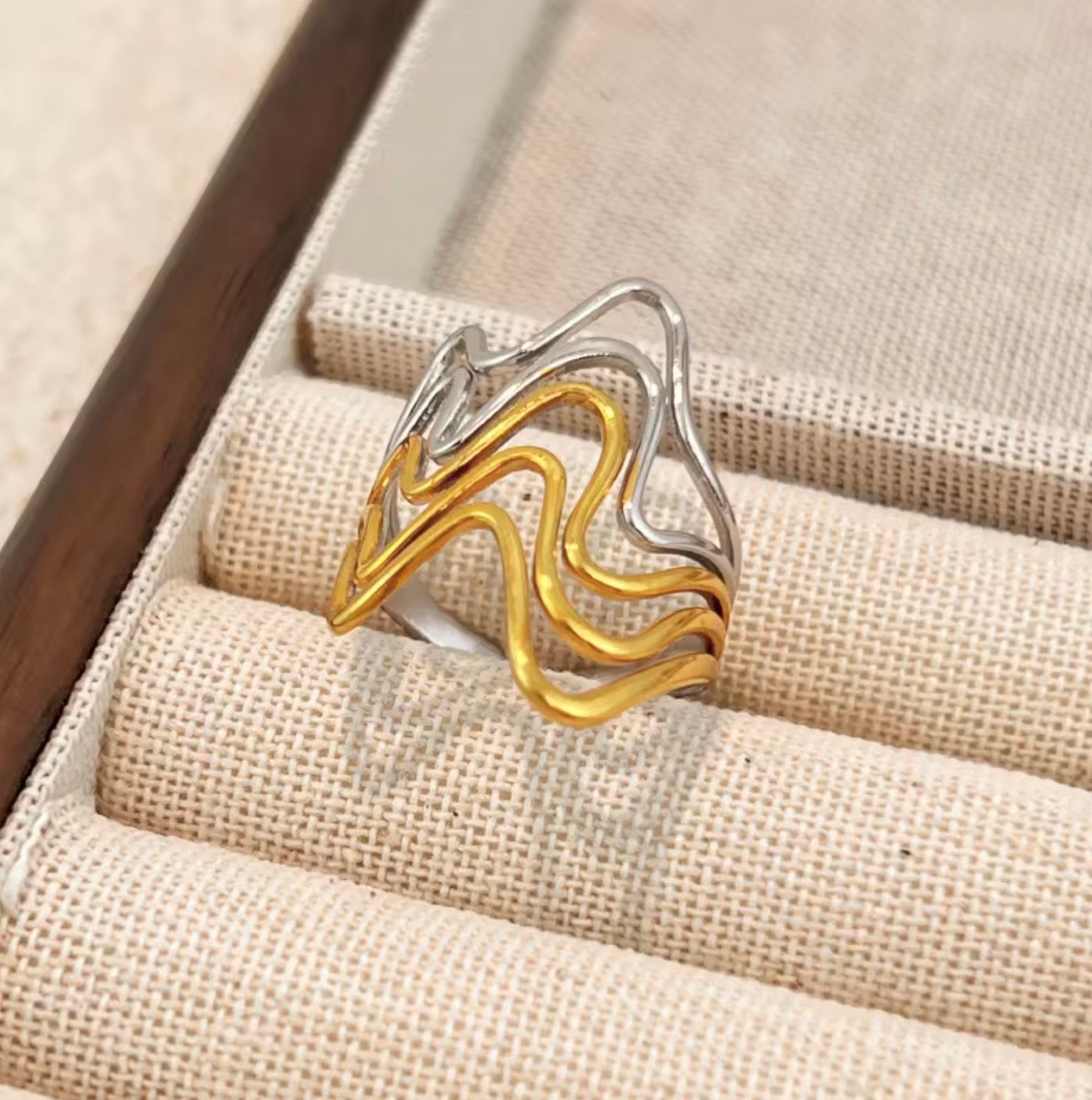 Assorted Two-Tone Rings – Set of 3