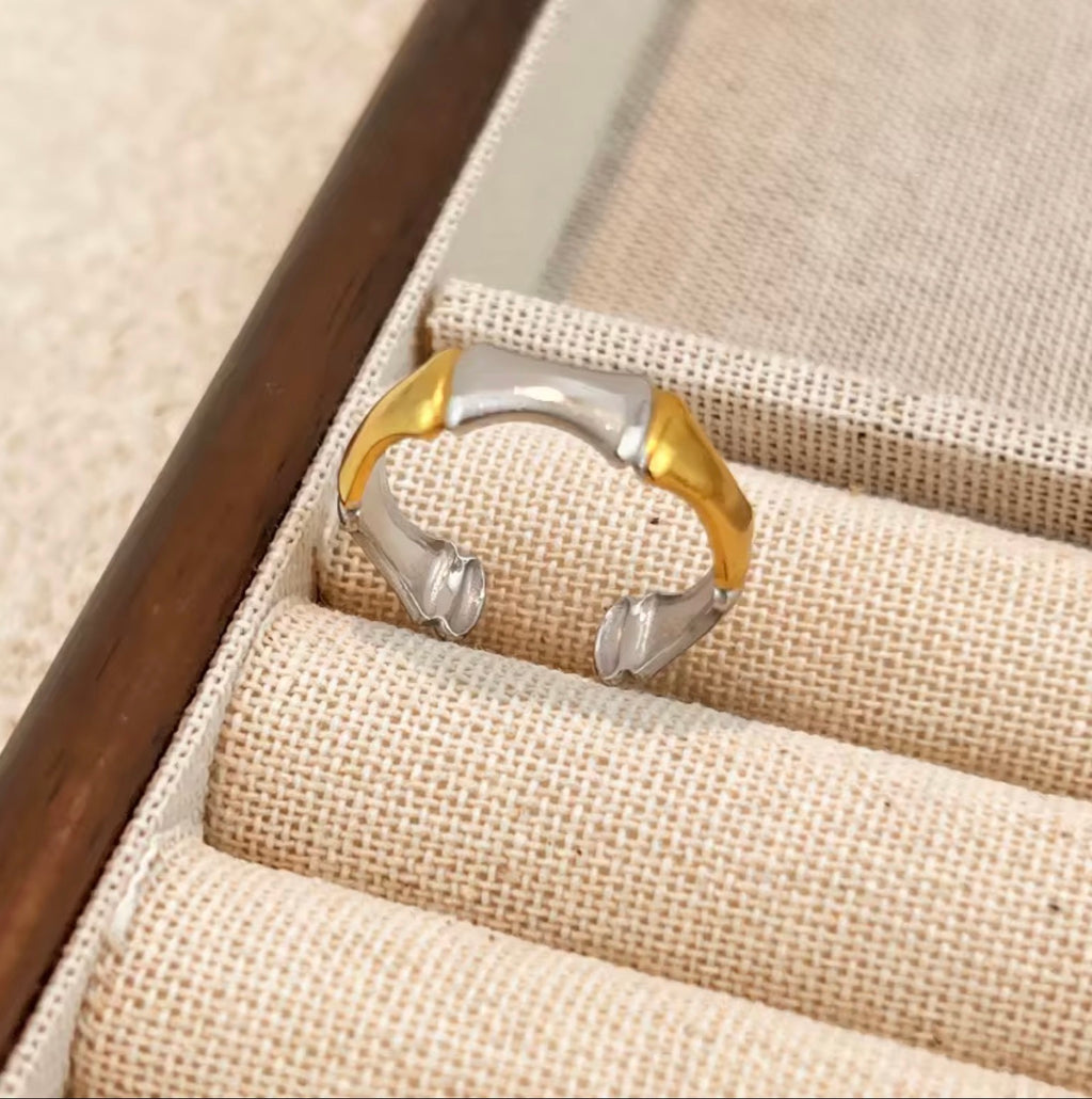 Assorted Two-Tone Rings – Set of 3