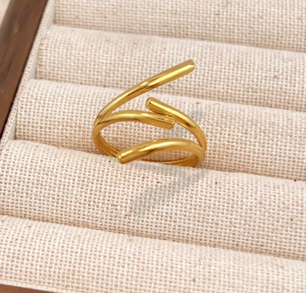 Assorted 3-Piece Gold Ring Set – Tarnish-Free
