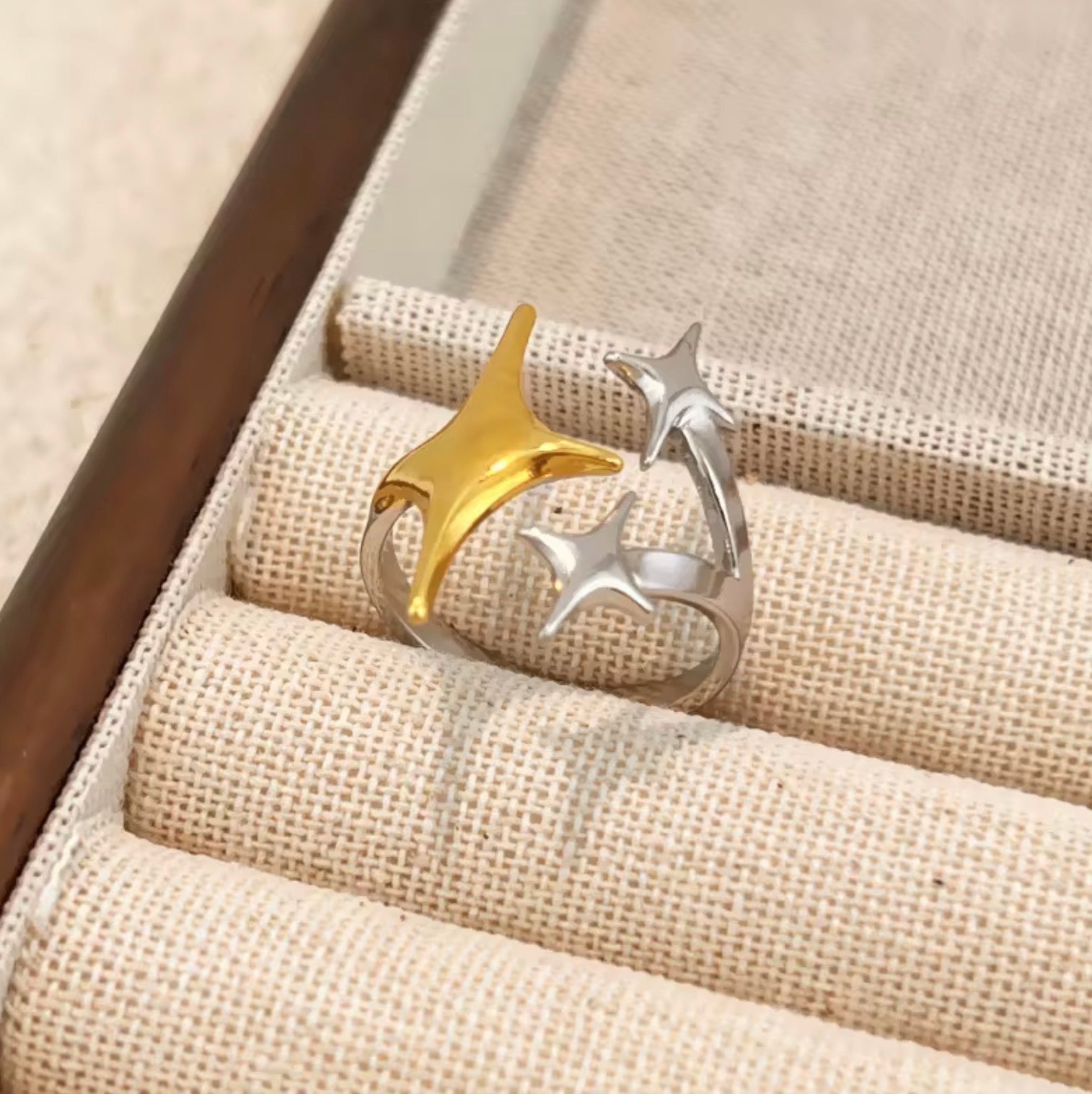 Assorted Two-Tone Rings – Set of 3